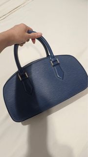 (Kategori: ) berada di . Dikirim oleh rochellshop (ID iklan 1334087833, Gambar 1). Deskripsi: .