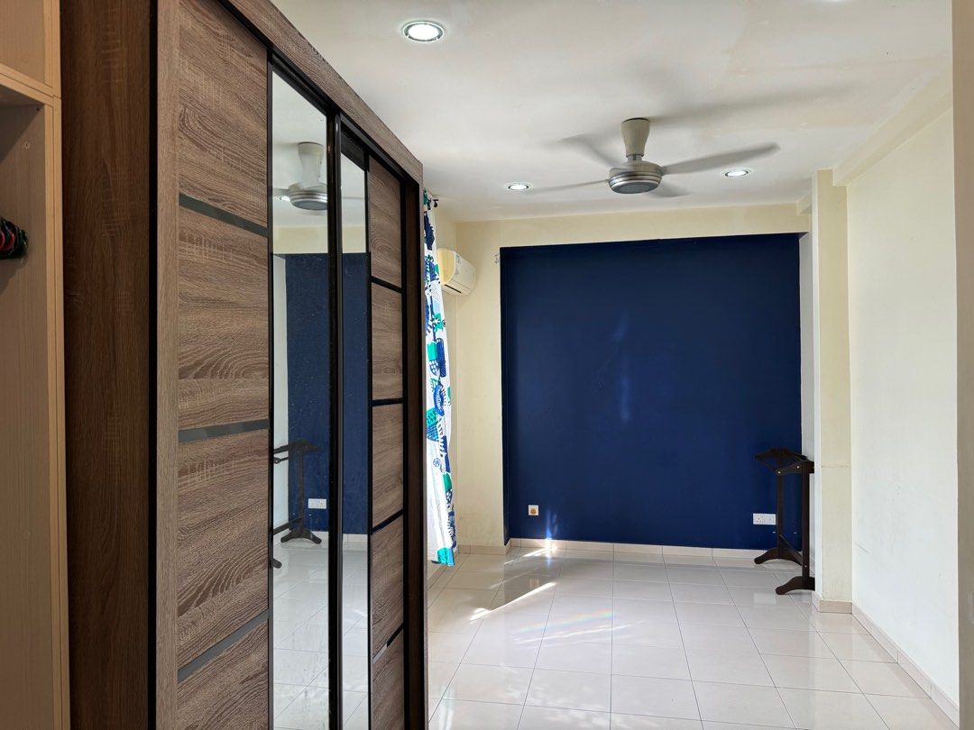 Master Bedroom (Female) for Rental - Bilik Sewa - Alam Sanctuary, Taman ...