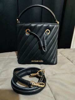 (Category: ) located in . Submitted by bagitupshopph (Listing ID 1334089792, Image 1). Description: .