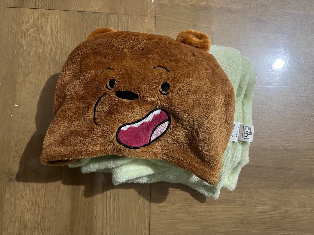 NEW) MINISO Selimut Hoodie We Bare Bears Hooded Blanket untuk