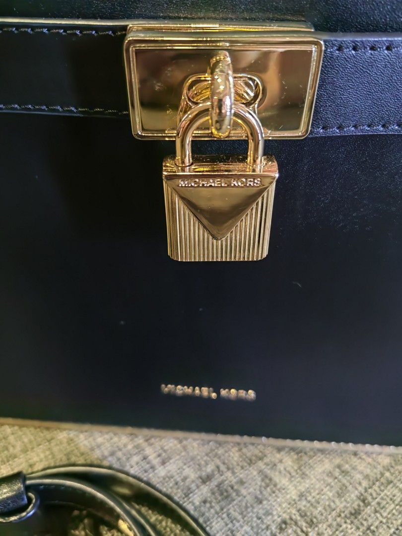 Mk tatiana mini shop