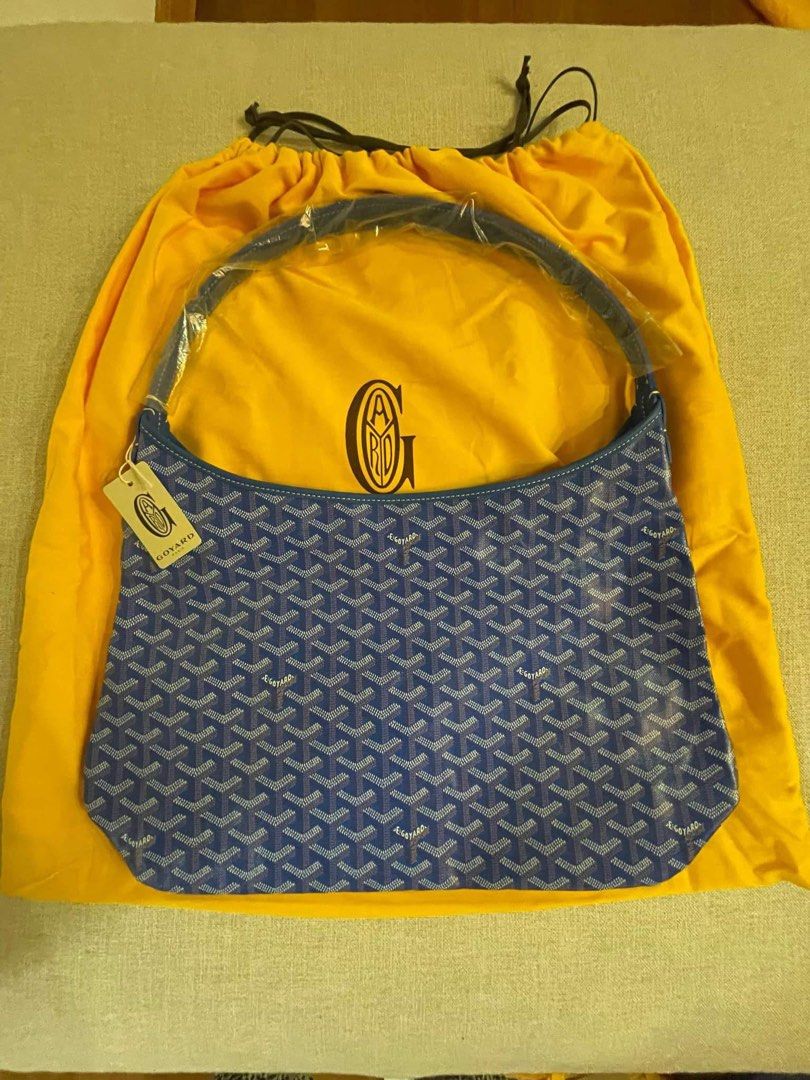(Onhand) Goyard Boheme (Category: Luxury Bags & Wallets) located in Manila. Submitted by issavee (Listing ID 1295235067, Image 2). Description: Brand new and authentic Pre order for other colors Complete inclusions Local sf c/o buyers From Europe MOP: GCASH/LANDBANK/BDO.