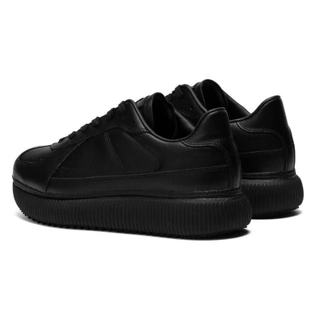 黒虎　3本 近全新✨日本Onitsuka Tiger鬼塚虎-黑色DELECITY(1183B873-002