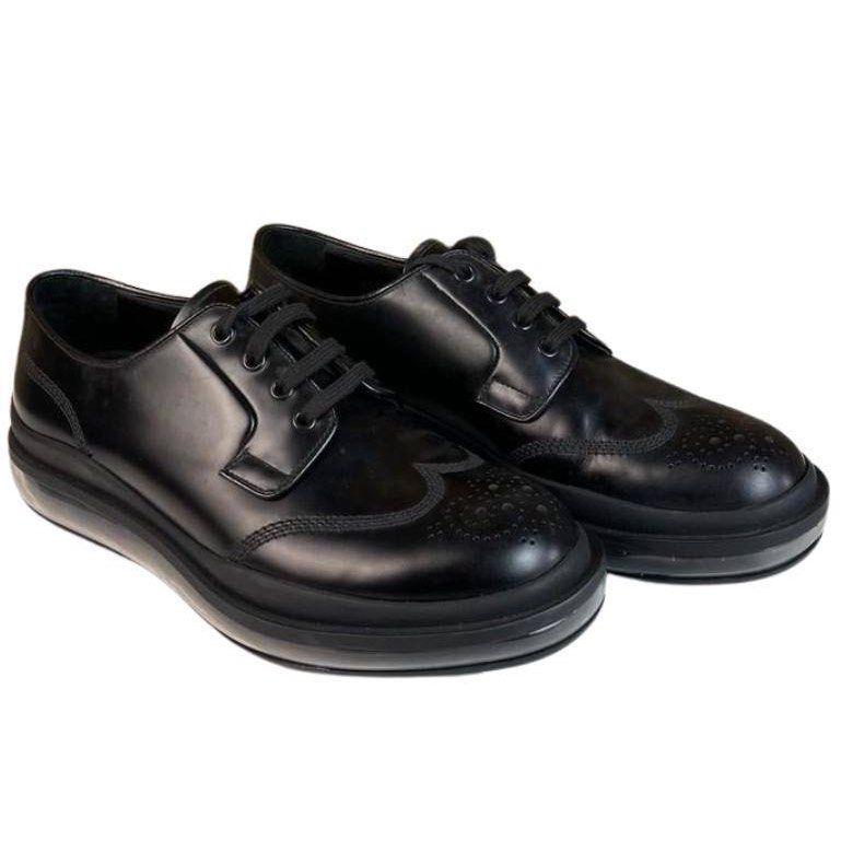 Prada levitate black leather wingtip Fesyen Pria Sepatu Sepatu Formal di Carousell