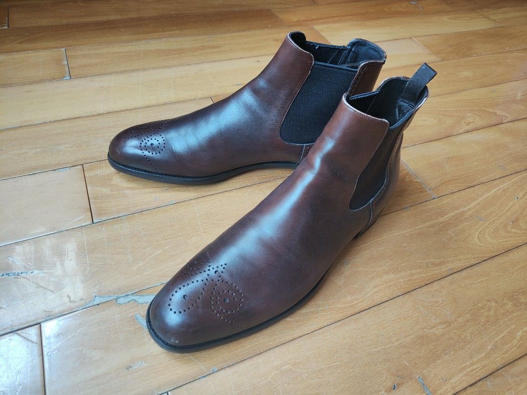 Prada Men's brown Chelsea boots size 8.5, 男裝, 鞋, 靴 Carousell