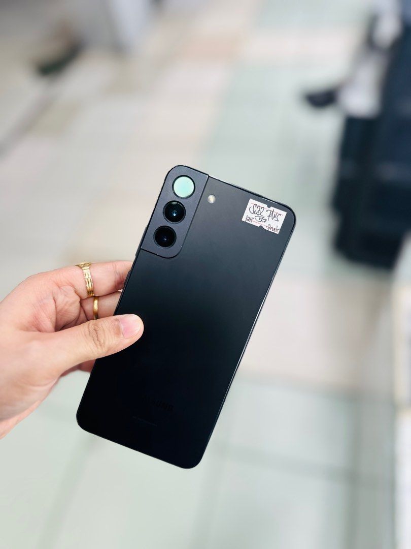 Samsung S22 Plus 5G 8/128GB OPENLINE singlesim NO ISSUES (Category: Samsung) located in San Juan City. Submitted by saabangadgetshop (Listing ID 1334164681, Image 2). Description: Onhand | Pre-owned Samsung s22 plus 5G 8/128GB NTC APPROVED OPENLINE NO HIDDEN ISSUES NO HISTORY OF REPAIR 99%Smooth TEST TO SAWA RESET ALL YOU WANT NOT REFURBISHED AUTHENTIC PHONE ALL WORKING Mode of Payment : ⬇️ ▪️Cash ▪️Bank Transfer ▪️Gcash 📍Installment available h