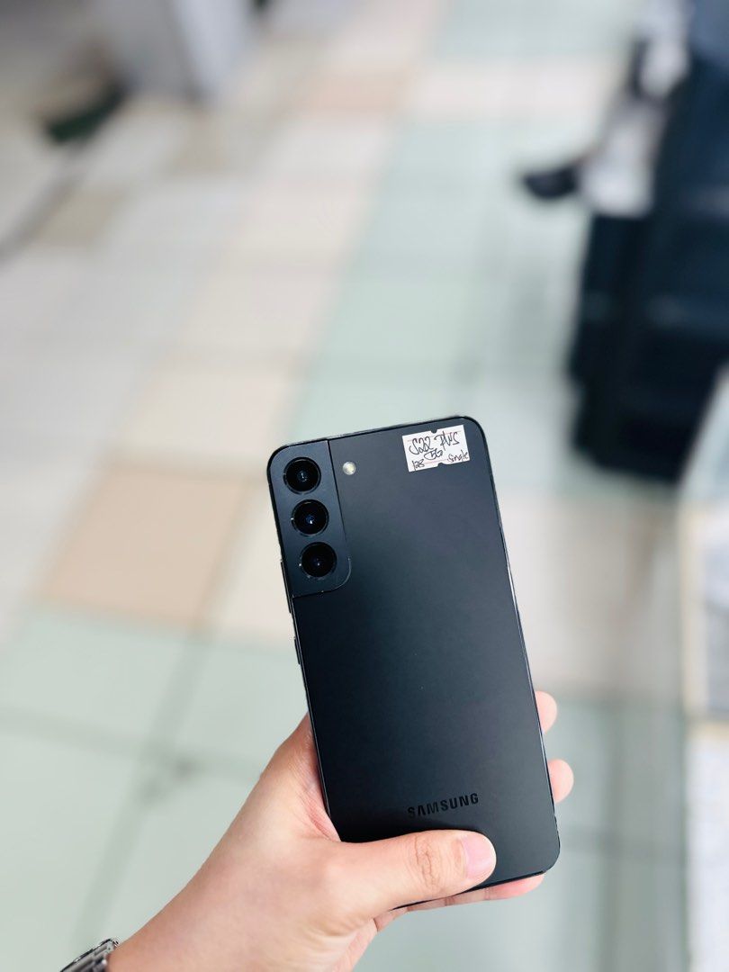 Samsung S22 Plus 5G 8/128GB OPENLINE singlesim NO ISSUES (Category: Samsung) located in San Juan City. Submitted by saabangadgetshop (Listing ID 1334164681, Image 3). Description: Onhand | Pre-owned Samsung s22 plus 5G 8/128GB NTC APPROVED OPENLINE NO HIDDEN ISSUES NO HISTORY OF REPAIR 99%Smooth TEST TO SAWA RESET ALL YOU WANT NOT REFURBISHED AUTHENTIC PHONE ALL WORKING Mode of Payment : ⬇️ ▪️Cash ▪️Bank Transfer ▪️Gcash 📍Installment available h