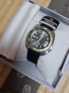 (Category: ) located in . Submitted by mikewatchcollection (Listing ID 1334138979, Image 1). Description: .
