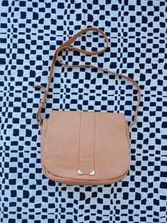 (Kategori: ) berada di . Dikirim oleh htglsecondbranded (ID iklan 1334160199, Gambar 1). Deskripsi: .