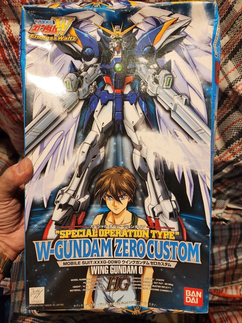 Gundam Model Kit W-Gundam Zero Custom Wing Gundam 0 Bandai 1/100 HG Complete