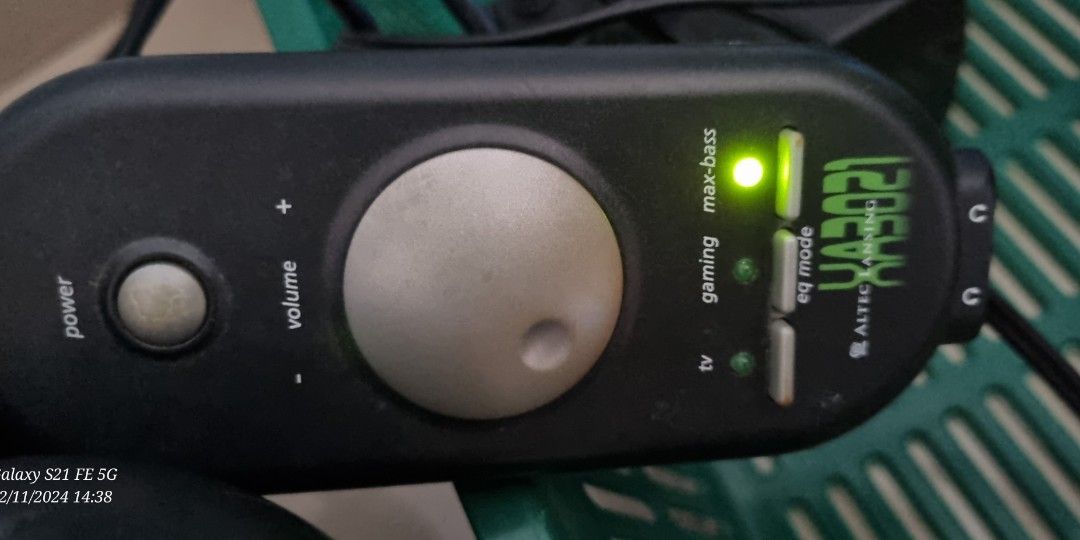 Speakers473058863219353601