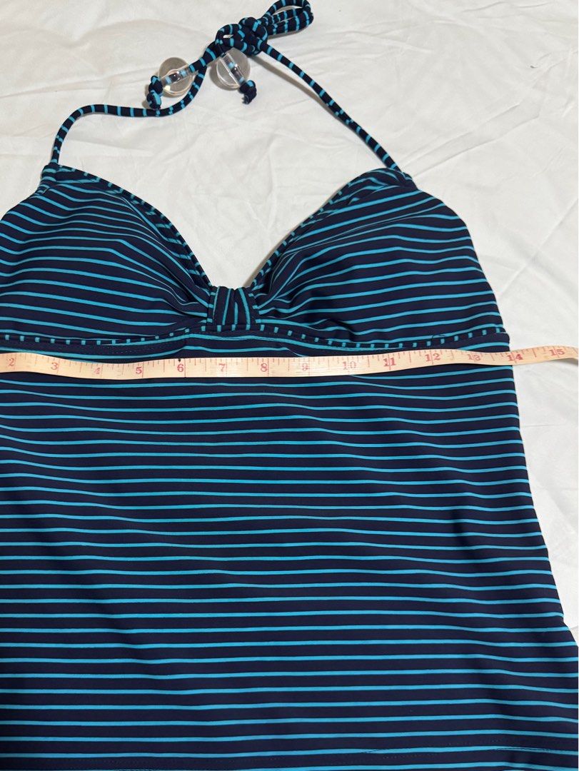 Swimsuit tops (Category: Others Tops) located in Bacoor. Submitted by _ibyangf (Listing ID 1334065149, Image 3). Description: Brandnew, never used but washed without tag Bought in the states Makapal ang tela, strechable With built-in bra Size: S - M MOP: Gcash/Paymaya J&T shipping c/o buyer.