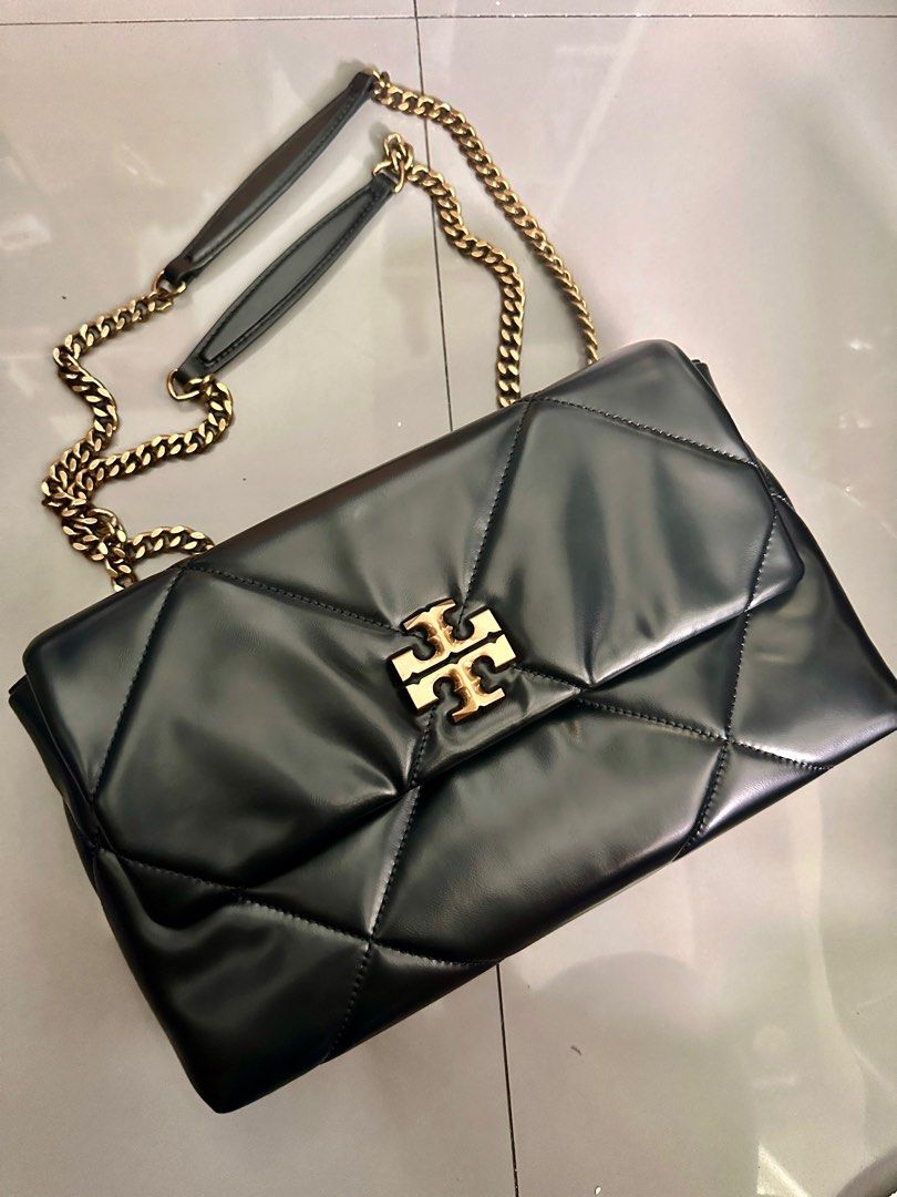 Tory Burch convertible bag (Category: Luxury Bags & Wallets) located in Quezon City. Submitted by JFSCloset (Listing ID 1334085874, Image 1). Description: 📍SALE📍 NGA Bought from seller selling korean preloved bags No flaws With dustbag Rfs: decluttering too many bags .