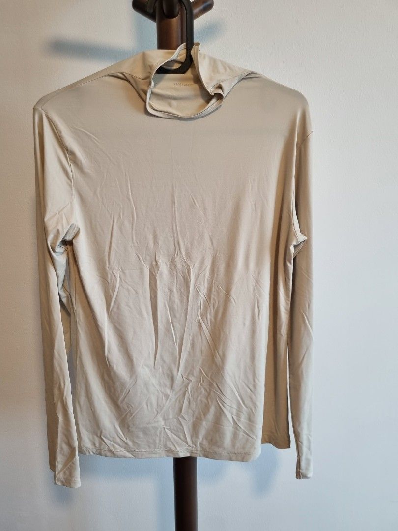 Uniqlo airism turtleneck best sale