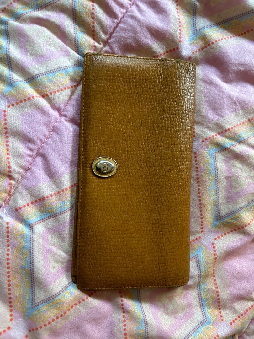 Vintage Christian Dior Slim Wallet (Category: Luxury Bags & Wallets) located in Santa Maria. Submitted by mvmmarchive (Listing ID 1334012272, Image 1). Description: Vintage Christian Dior Slim wallet No issues with zippers Has a bit of tarnish in the logo as seen in the photo .