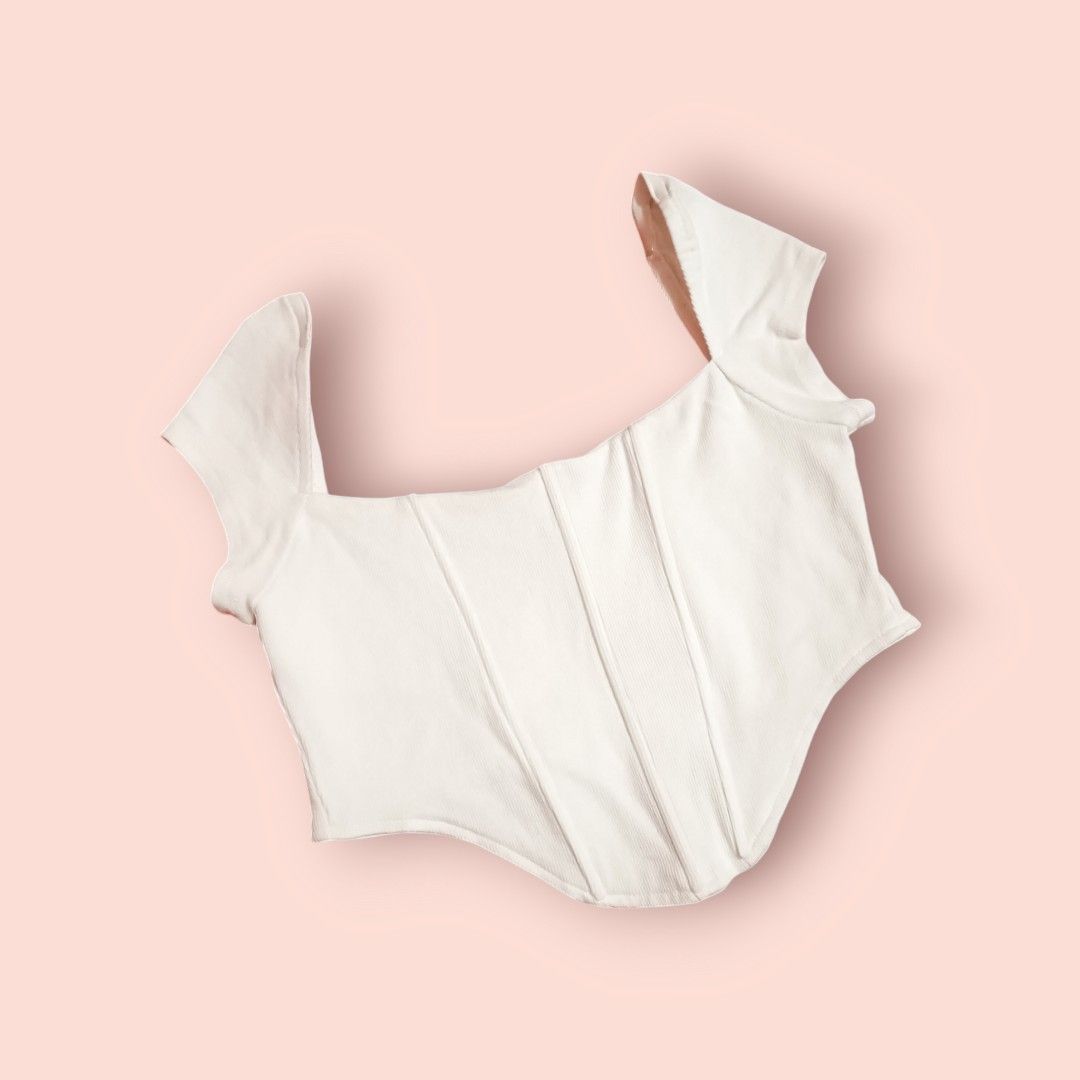 White Corset Top (Category: Blouses) located in Angono. Submitted by chapter_nine (Listing ID 1334070331, Image 3). Description: Small to Semi Med.