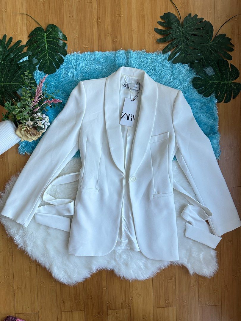 ZARA WOMEN S WHITE BLAZER
