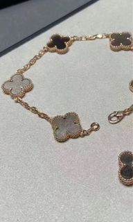 （分類：）位於 。 由 moomoo_luxury 提交（商品編號 1337403338，圖片 1）。簡介： 。