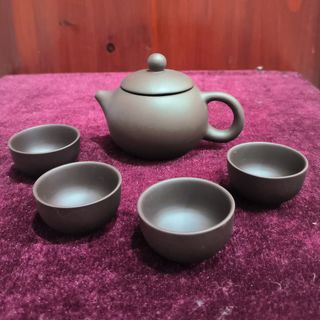 (Category: ) located in . Submitted by eun.yi.antique (Listing ID 1337324186, Image 1). Description: .