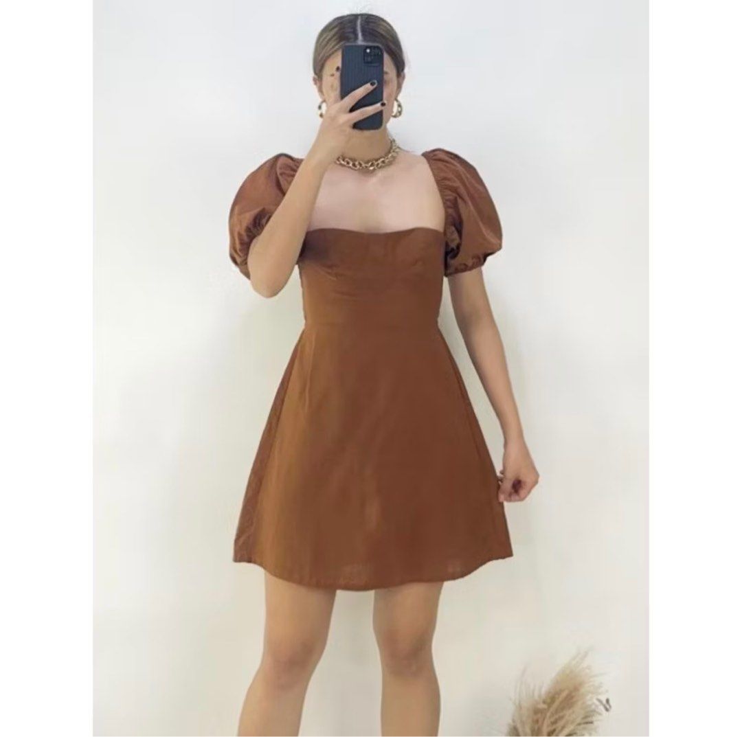 Brown Bustier Dress (Category: Dresses) located in Angono. Submitted by kalidope (Listing ID 1337323845, Image 1). Description: can fit s-m Rfs: maliit bust ko di bagay sakin.