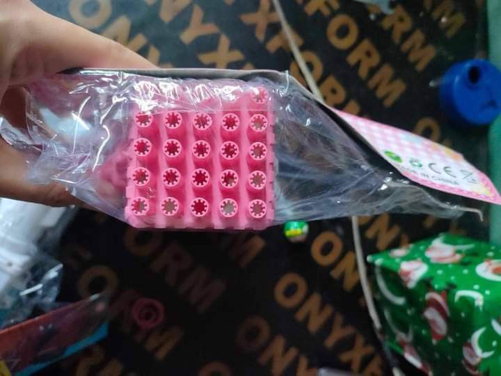 Bubble Gun Buy 1 Take 1 (Category: Action & Battle Toys) located in Manila. Submitted by redonlineshop (Listing ID 1337332750, Image 2). Description: BUBBLE GUN ₱150 (BUY 1 TAKE 1) -25holes- 20cm length 13cm height NO LIGHT ON HAND BRAND NEW Mode of Payment: Gcash,COD Same day delivery + Delivery Fee.