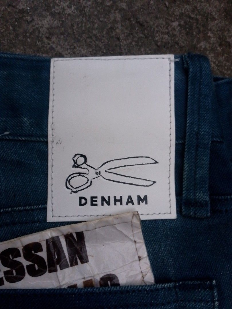 Denham Bolt Skinny Fit Jeans (Category: Jeans) located in Concepcion. Submitted by lowkeythrifter.ph (Listing ID 1337266710, Image 1). Description: Denham Bolt Skinny Fit Jeans Actual: W35" x L41". On tag: 32 x 32 Very Good Condition Issue last pic See pics for actual measurement's & Issues. 6️⃣4️⃣9️⃣ + 7️⃣5️⃣ SF ✈️ Gcash / Palawan, Payment First. Bawal sa Maselan, PM if Interested. God bless....