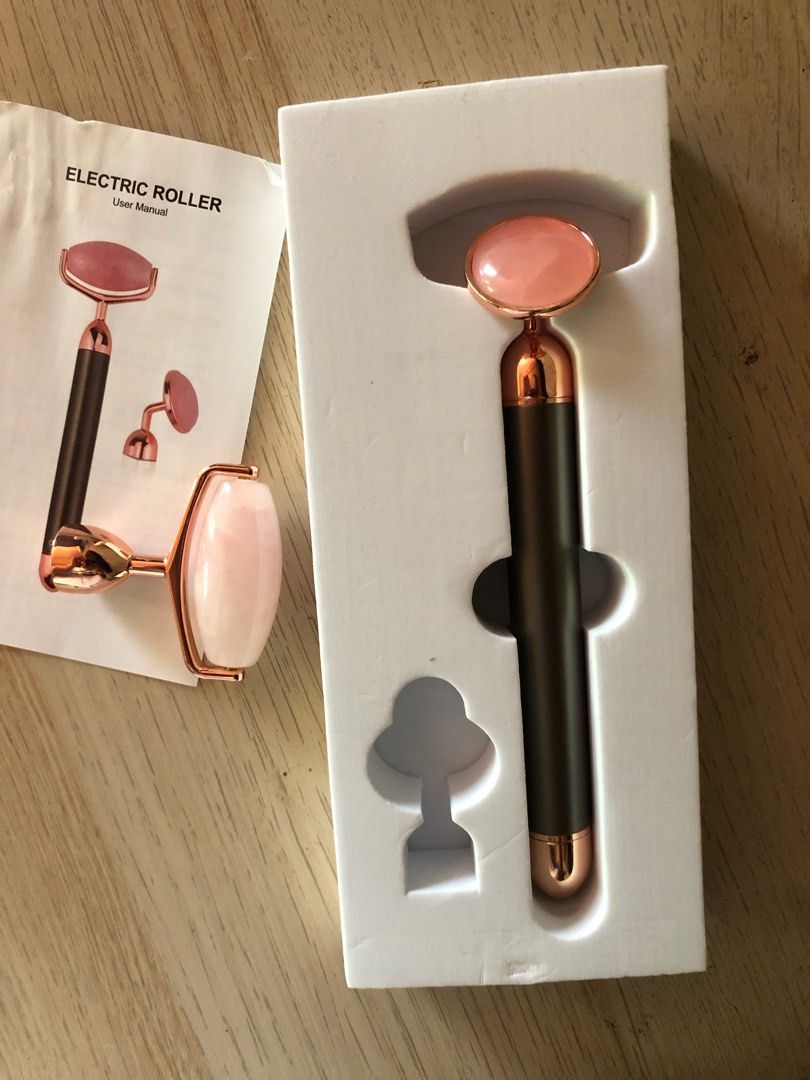 Electric Vibrating Jade Roller for Slimmer & Lift Face (Category: Face Care) located in Cebu City. Submitted by ikafinds (Listing ID 1337329040, Image 3). Description: Electric Vibrating Jade Roller for Slimmer & Lift Face Country of Origin : DXB , UAE .