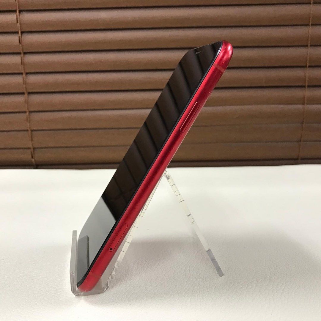 iPhone XR 128gb (Category: iPhone X Series) located in Manila. Submitted by TekiCashGadgetsph (Listing ID 1337385747, Image 3). Description: (FU) Open-line, any sim working (worldwide) - Guaranteed original iPhone not fake/copy accessories with box Secondhand Good as new not abused! Presentable •Original Lcd • no issue hidden issues • clean apple id / iCloud id • Good batthealth • Good cam front/back • Good Performance • Working face id • Good us