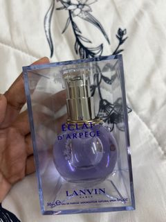 (Category: ) located in . Submitted by Leyla (Listing ID 1337291449, Image 1). Description: .