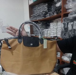 (Kategori: ) berada di . Dikirim oleh dilsecondshop (ID iklan 1337272761, Gambar 1). Deskripsi: .