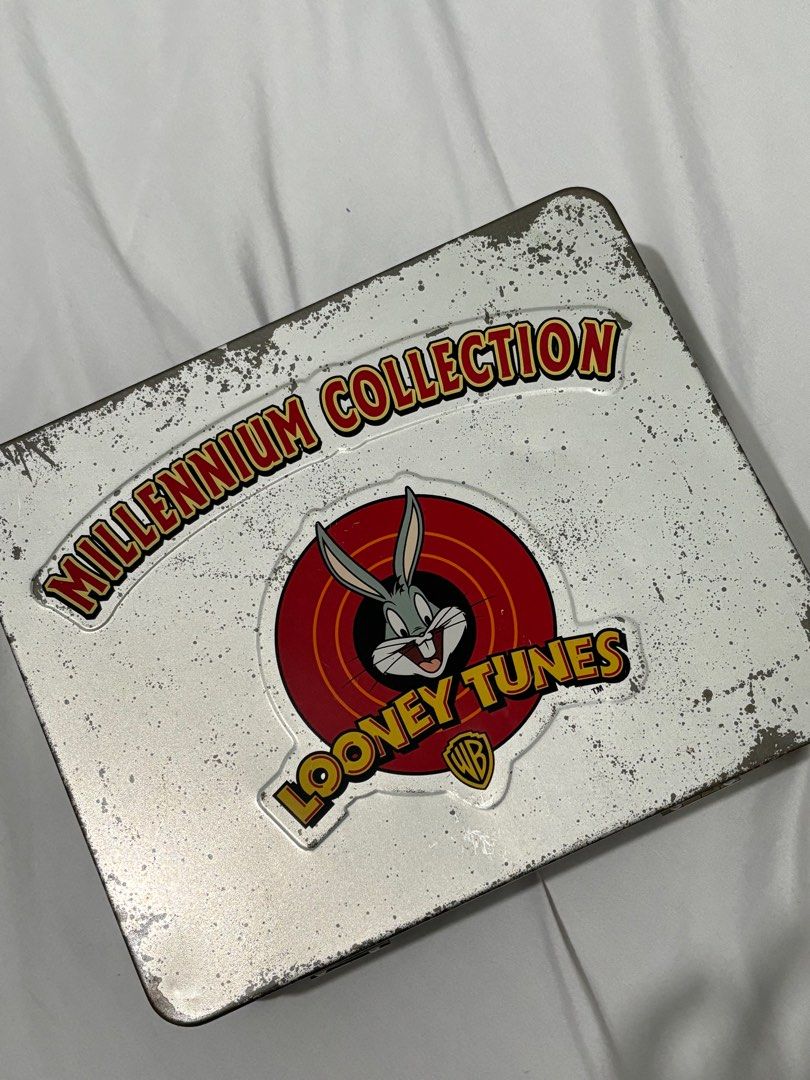 LOONEY TUNES MILLENNIUM COLLECTION (Category: Vintage Collectibles) located in Dagupan City. Submitted by retroshutterph (Listing ID 1337276884, Image 2). Description: .