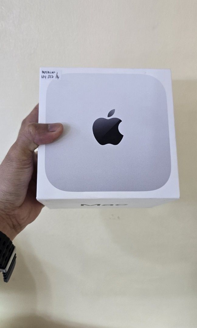 MacMini with M4 Chips Original (Category: Desktops) located in Quezon City. Submitted by samanthaga21954 (Listing ID 1337349797, Image 1). Description: MacMini with M4 Chips Original Brandnew Sealed with Warranty Onhand Stock.