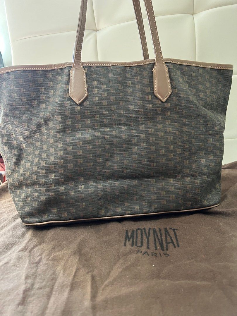 Moynat Tote Bag (Category: Luxury Bags & Wallets) located in Pasig City. Submitted by MommyDailyfinds (Listing ID 1337246315, Image 3). Description: Preloved Condition: 7/10.