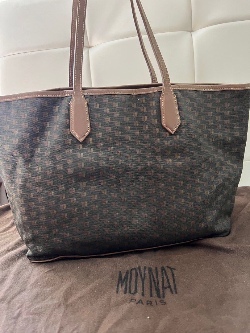 Moynat Tote Bag (Category: Luxury Bags & Wallets) located in Pasig City. Submitted by MommyDailyfinds (Listing ID 1337246315, Image 1). Description: Preloved Condition: 7/10.