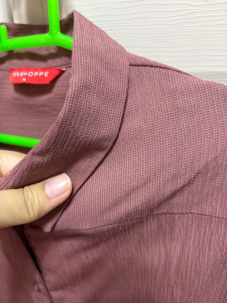 Penshoppe Longsleeve Top (Category: Longsleeves) located in Pasig City. Submitted by ez_declutterz (Listing ID 1337307813, Image 3). Description: .