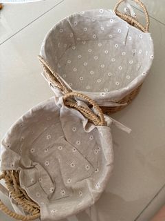 (Category: ) located in . Submitted by lilflowerroom (Listing ID 1337305261, Image 1). Description: .