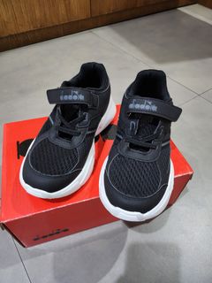 (Kategori: ) berada di . Dikirim oleh lucpoly (ID iklan 1337259959, Gambar 1). Deskripsi: .