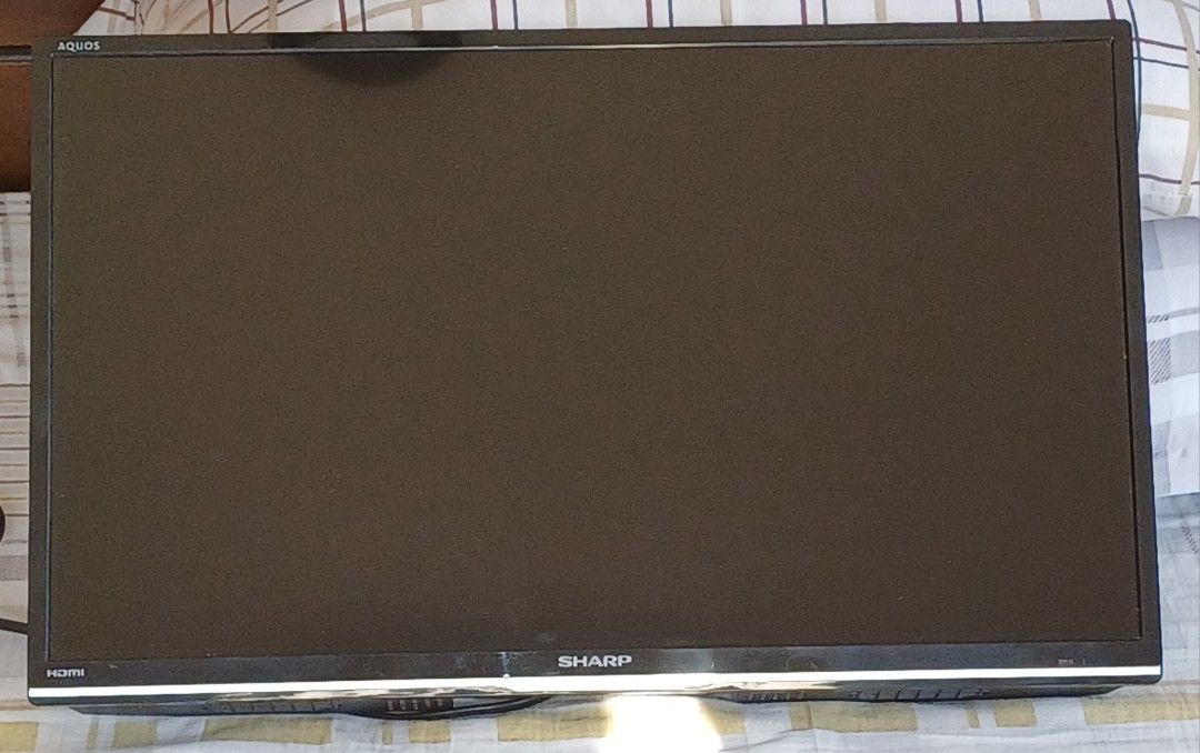 SHARP Aquos 24" (Category: TV) located in Manila. Submitted by psm15 (Listing ID 1337306354, Image 1). Description: SHARP Aquos 24" LED TV not SMART TV Php2,500.00 "As is where is" ; pick up at Metrogate Meycauayan. With USB port, HDMI port and jack port. RFS: Di na nagagamit, mag - upgrade ng TV sa Condo.