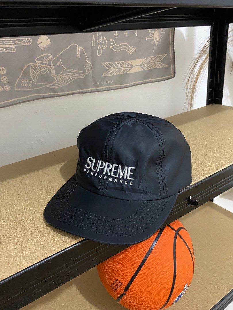 Supreme hat performance Fesyen Pria Aksesoris Topi di Carousell