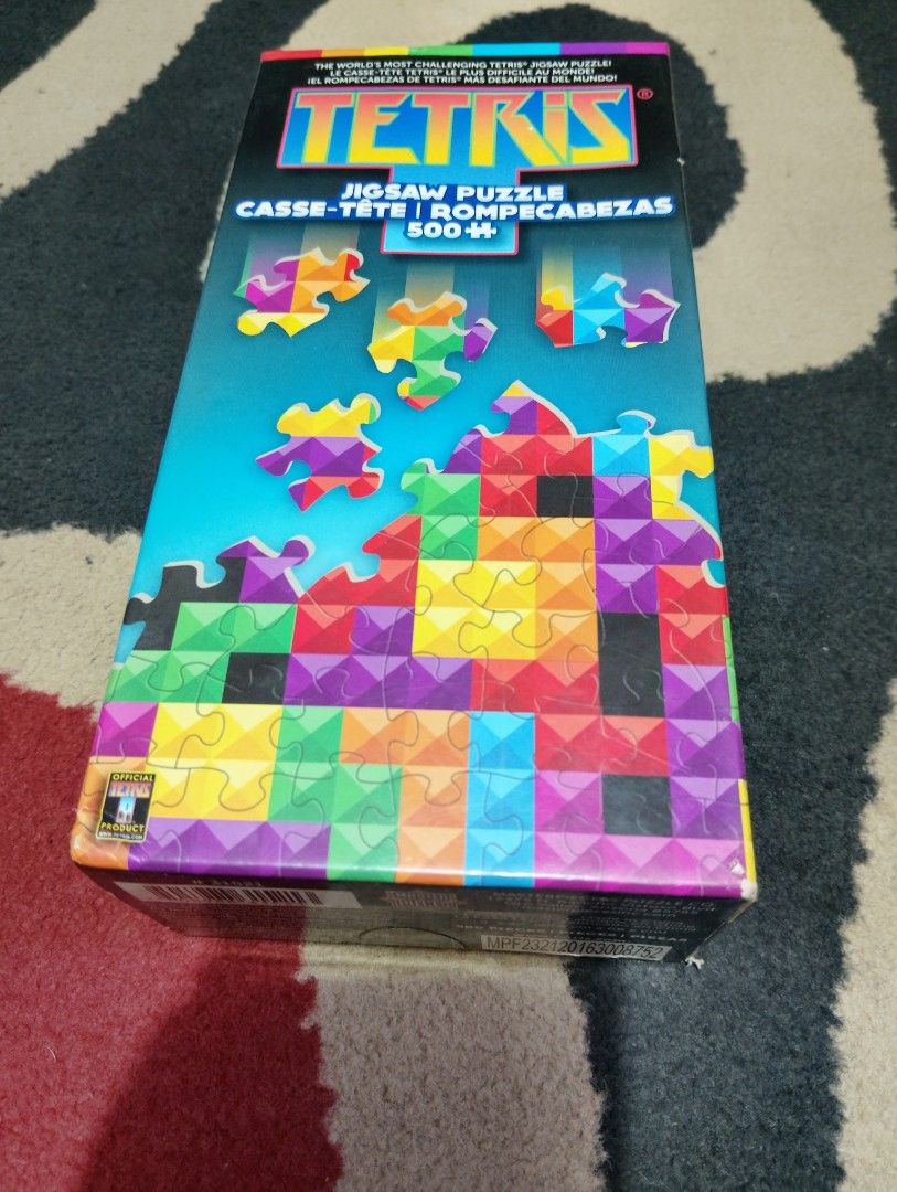 Tetris jigsaw puzzle (Category: Board Games & Puzzles) located in Manila. Submitted by boyhet.thrift15 (Listing ID 1337399104, Image 1). Description: Tetris (jigsaw puzzle) by master pieces gud condition selling 600.