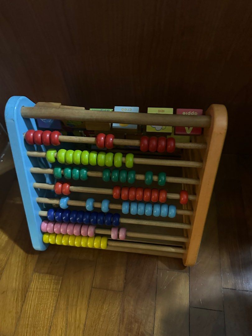 Triangular toy (Category: Infant Playtime) located in Singapore. Submitted by dewdropss (Listing ID 1337386410, Image 1). Description: .
