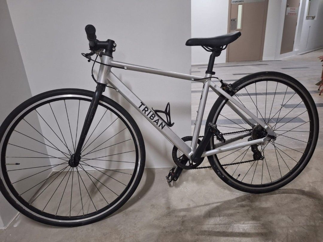 Tri Ban R100 Triban RC100 Flat Bar Road Bike 7 Speed - Silver, Sports Equipment ...