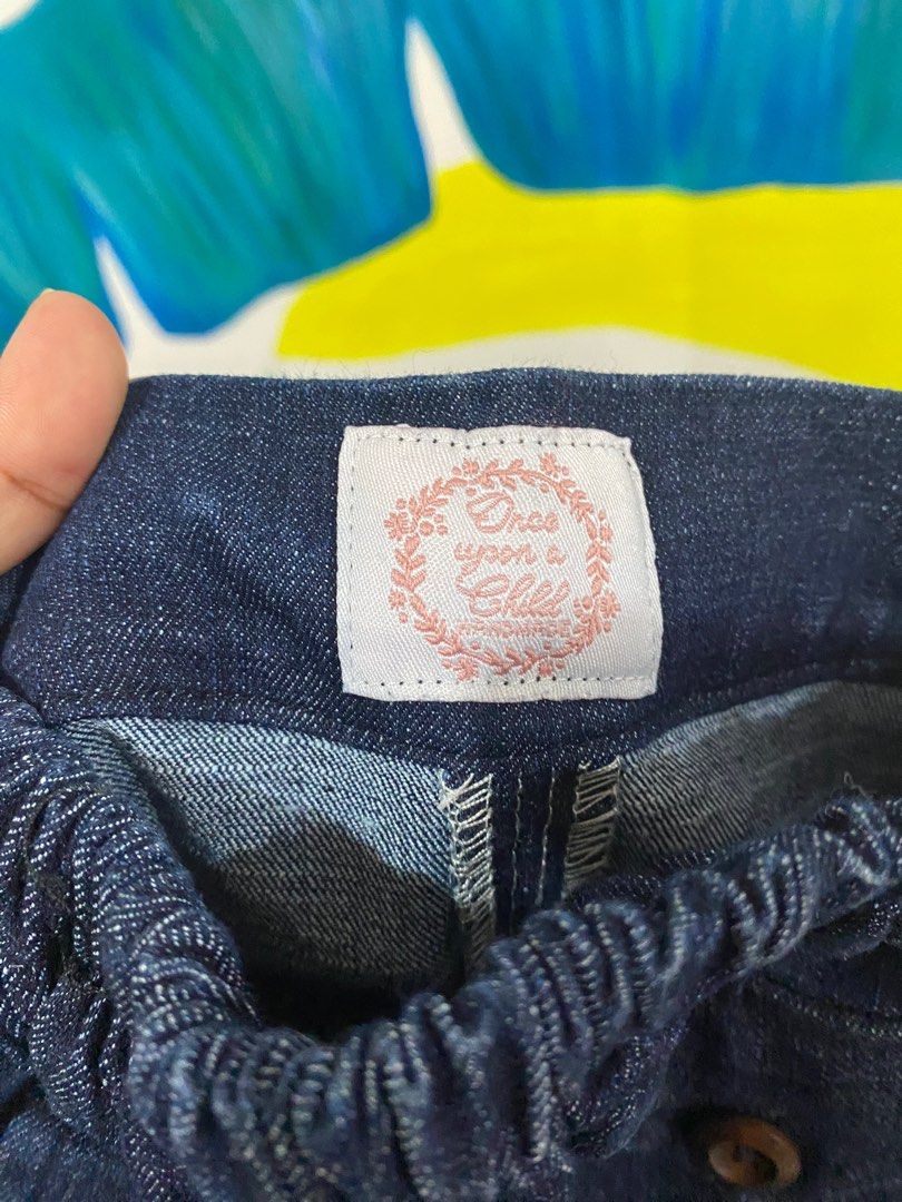 Wideleg Jeans for 6yrs Old (Category: Babies & Kids Fashion) located in Manila. Submitted by janeyyu (Listing ID 1337277655, Image 3). Description: .