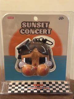(Category: ) located in . Submitted by chrissyhandmadecollection (Listing ID 1337325377, Image 1). Description: .