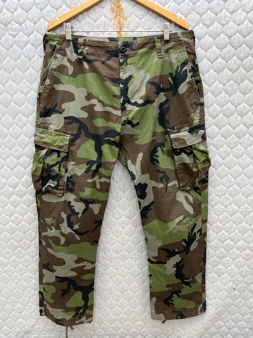 Nike camouflage cargo pants clearance