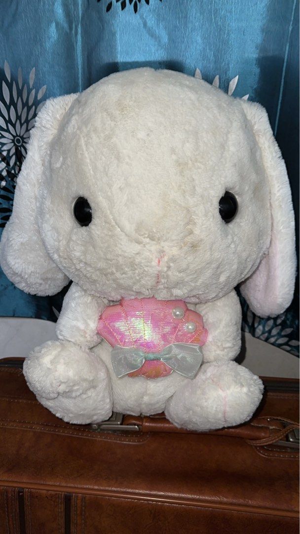 AAMUSE LOOPY BUNNY SEASHELL HUGGABLE (Category: Plushies & Soft Toys) located in Quezon City. Submitted by sunnysideshy (Listing ID 1337456684, Image 1). Description: Negotiable if sure buyer .