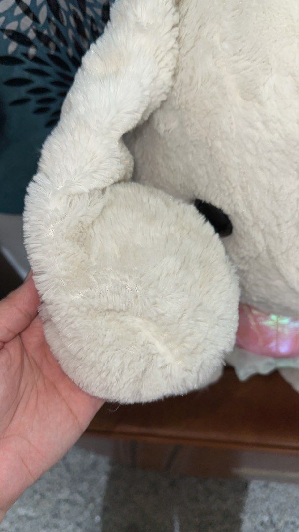 AAMUSE LOOPY BUNNY SEASHELL HUGGABLE (Category: Plushies & Soft Toys) located in Quezon City. Submitted by sunnysideshy (Listing ID 1337456684, Image 2). Description: Negotiable if sure buyer .