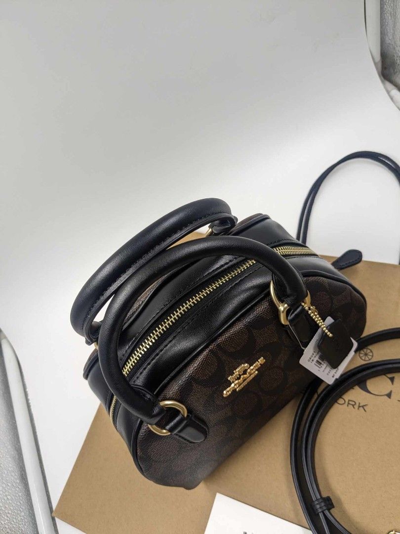 Authentic Coach Sydney (Category: Luxury Bags & Wallets) located in Las Pinas. Submitted by luxlahvu2017 (Listing ID 1337433335, Image 2). Description: Authentic Coach Sydney ( open for COD ).
