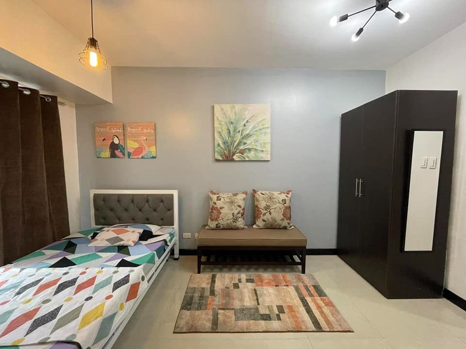 Axis Residences Studio 24sqm P3.8M (Category: Apartments & Condos) located in Pasig City. Submitted by richard.pante (Listing ID 1337583829, Image 2). Description: RUSH SALE! AXIS RESIDENCES DEVELOPER: ROBINSONS LAND CORP Studio 24sqm, 26th floor, Tower A P3,800,000 TERMS OF PAYMENT Full cash payment No bank financing No installment No rent to own Capital Gains Tax charged to owner Transfer Fees charged to buyer DIRECT CLIENTS ONLY (no to brokers
