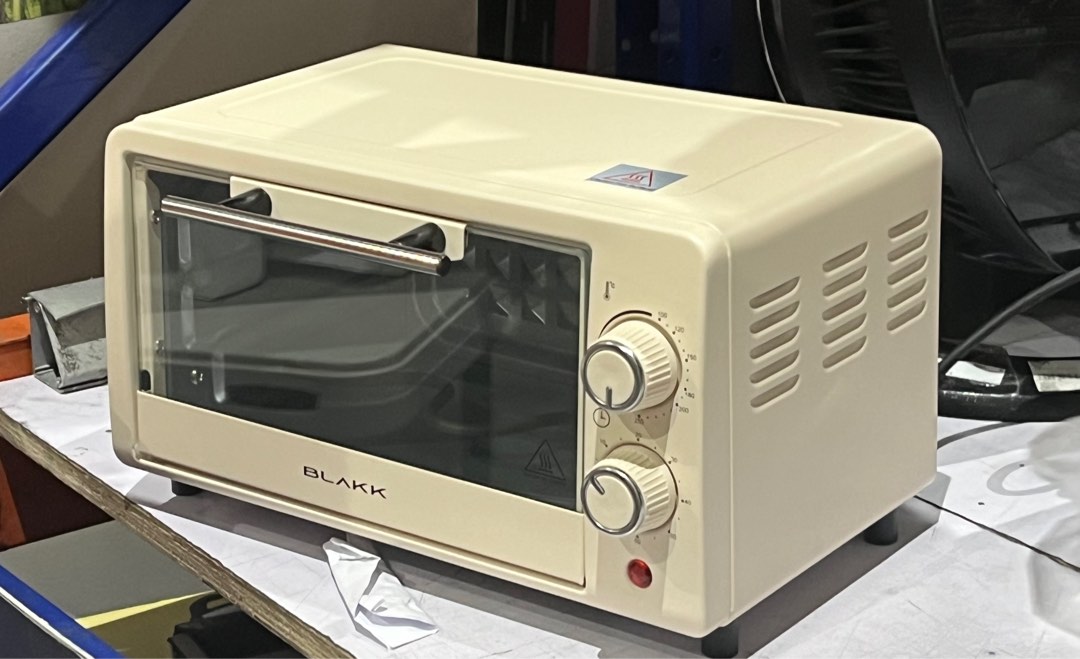 Blakk oven toaster 9l top